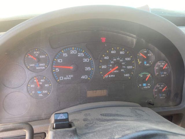 CAMION CON PLUMA Marca INTERNATIONA Modelo 4400 Año 2006