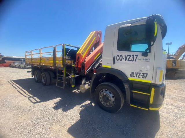 CAMION CON PLUMA Marca VOLKSWAGEN Modelo CONSTELLATION 26.280 DC Año 2017