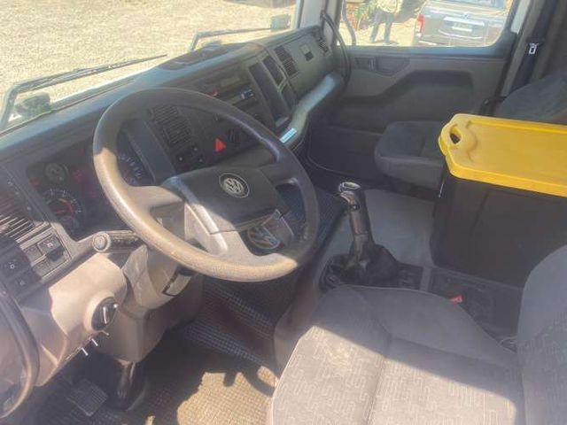 CAMION CON PLUMA Marca VOLKSWAGEN Modelo CONSTELLATION 26.280 DC Año 2017