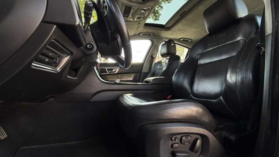 Jaguar XF  R 5.0 Supercharged (2013)