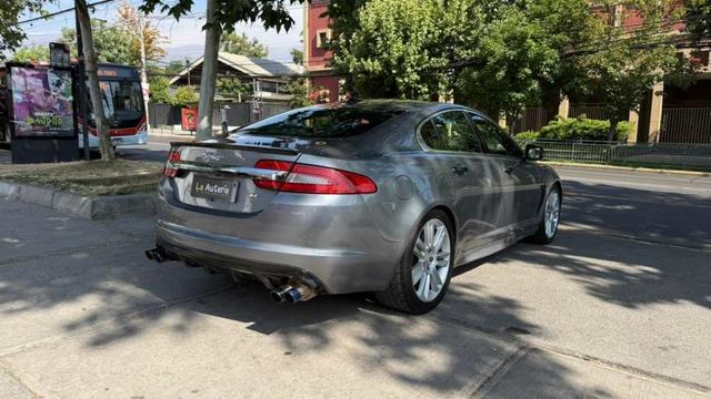 Jaguar XF  R 5.0 Supercharged (2013)