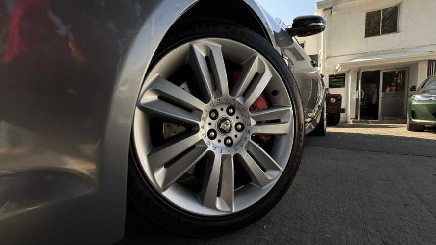 Jaguar XF  R 5.0 Supercharged (2013)