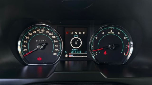 Jaguar XF  R 5.0 Supercharged (2013)