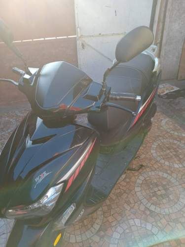 Vendo moto año 2023