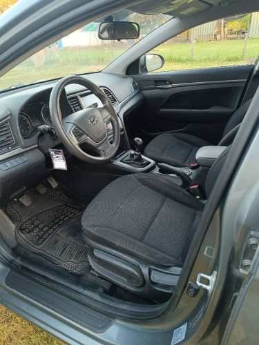 Hyundai Elantra 2017