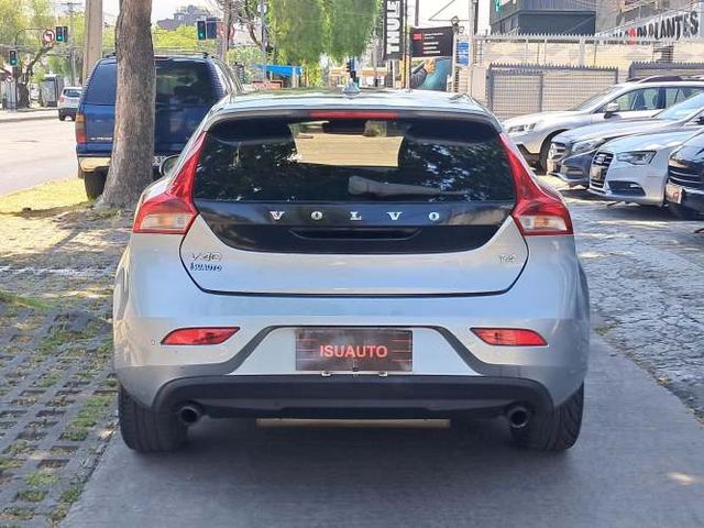 VOLVO V40 T4 COMFORT 2.0 MEC  2016