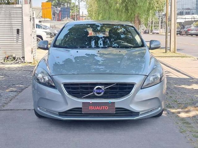 VOLVO V40 T4 COMFORT 2.0 MEC  2016