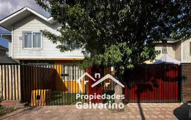 CASA Los Gladiolos Oriente / Barrio Las Flores