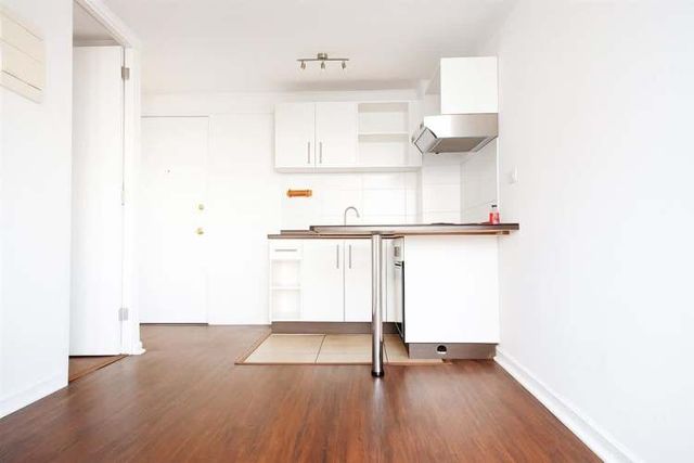 DEPARTAMENTO San Diego esquina Eleuterio Ramírez metro Plaza Almagro/metro u.de Chile