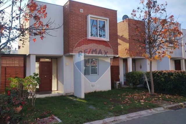 Casa en venta condominio en isla de maipo