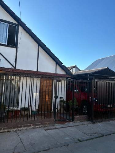 Vende Hermosa Casa 4D,1B,1E 108m2, Sector Consolidado