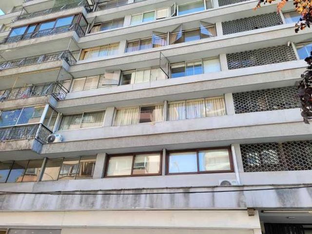 Lado Metro Pedro de Valdivia y Manuel Montt