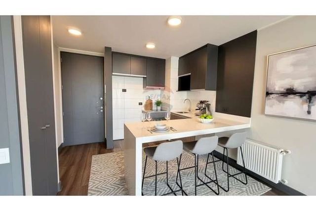 Moderno depto en lo barnechea – ¡como nuevo!