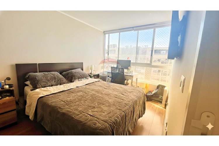 Nuevo precio ! almagro, 2d 2b + est y bod, metro.