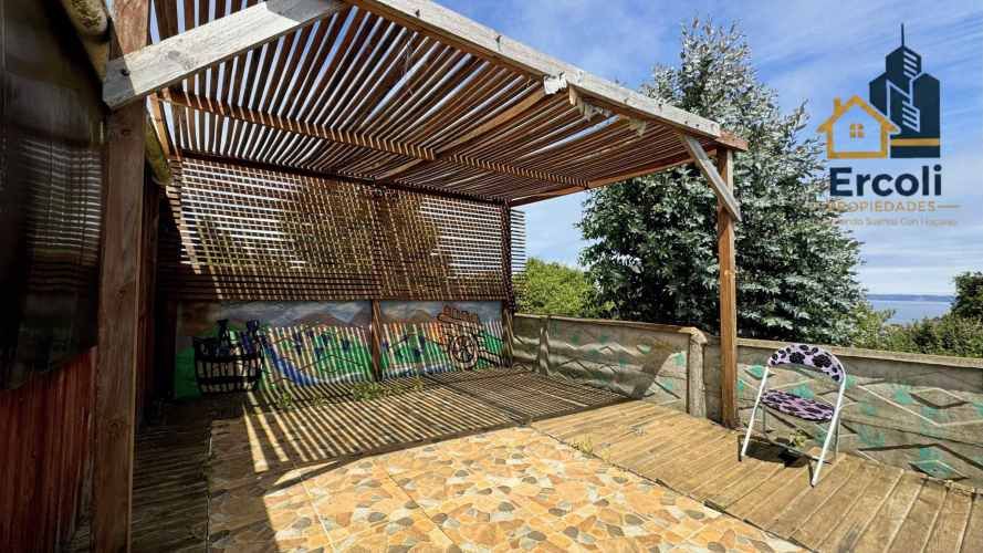 VENTA CASA TOME 5D 3B 7ESTACIONAMIENTOS