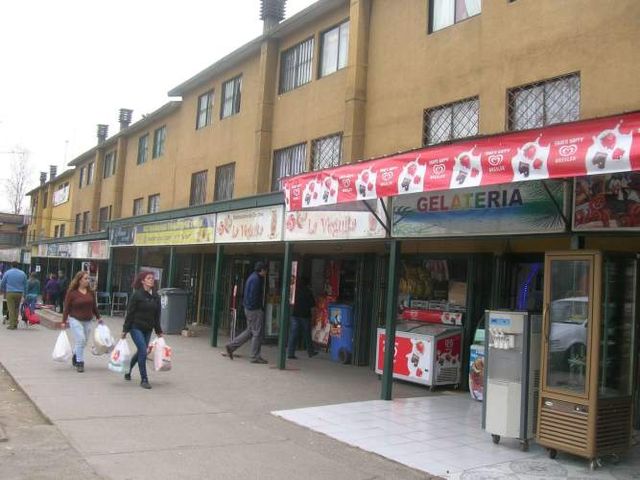 LOCAL COMERCIAL AVENIDA SAN LUIS DE MACUL