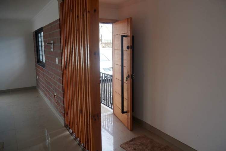 Casa, dos pisos, doble estacionamiento, buen sector, Villa Alemana