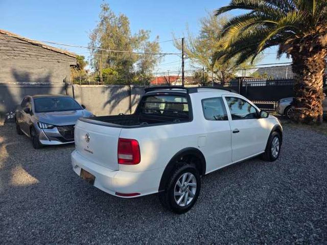 volkswagen saveiro año 2022 full en prenda