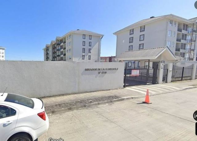 Depto 3 dormitorios, al costado de Preston School