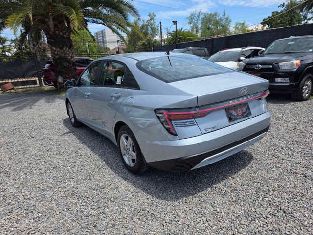 Hyundai accent full 2026 en prenda