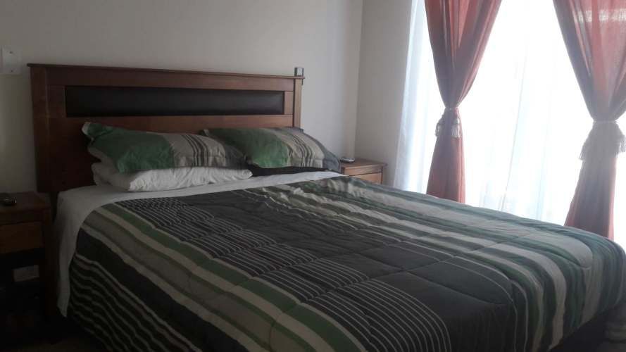 Casa Con Piscina Conjunto Faldeos De Nos