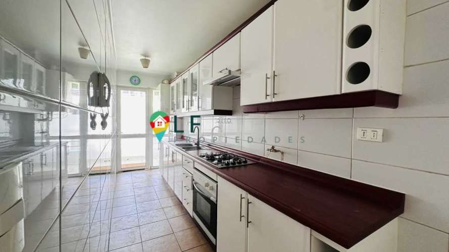 a pasos de Vespucio, luminoso, amplio (127924)