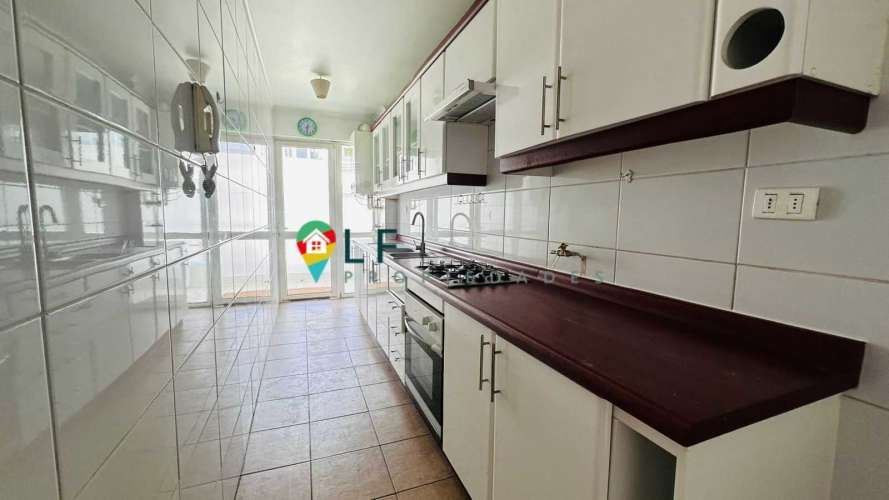 a pasos de Vespucio, luminoso, amplio (127924)