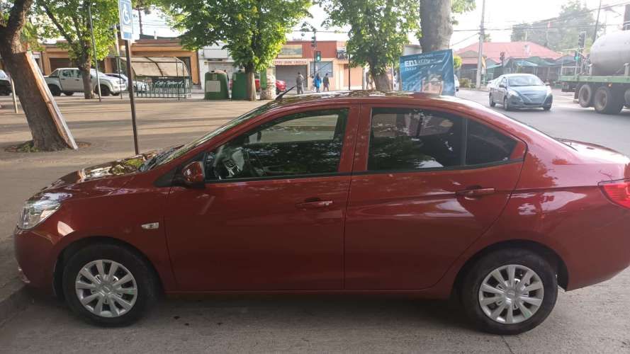 Chevrolet Sail 2022 Rojo Burdeo