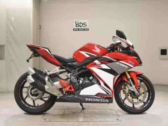 HONDA CBR 250R
