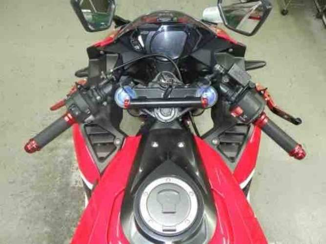 HONDA CBR 250R