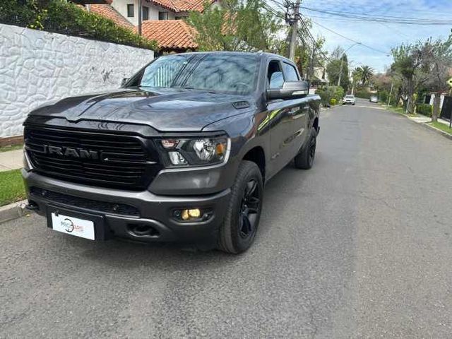 Seminueva RAM DOBLE CABINA