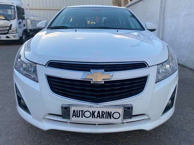 AUTOMOVIL CHEVROLET CRUZE II HB LS AÑO 2014 1.8 Km 88094