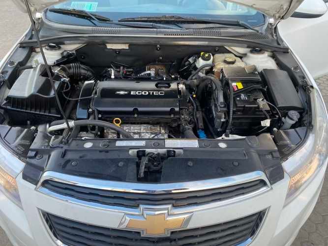 AUTOMOVIL CHEVROLET CRUZE II HB LS AÑO 2014 1.8 Km 88094