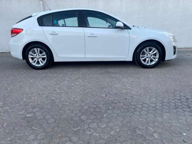 AUTOMOVIL CHEVROLET CRUZE II HB LS AÑO 2014 1.8 Km 88094