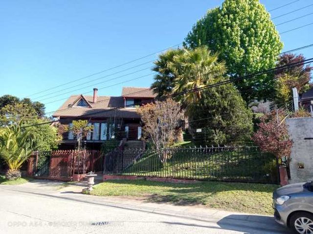 AMPLIA CASA CON PISCINA, JARDIN DEL MAR, VIÑA (128079)