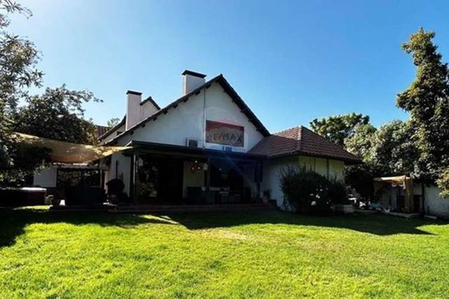 La reina | casa pintor camilo mori