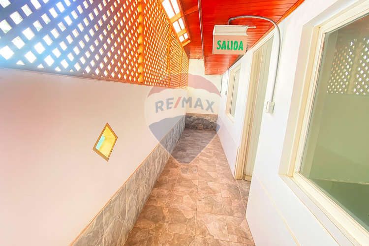 Casa sector sur con patente comercial