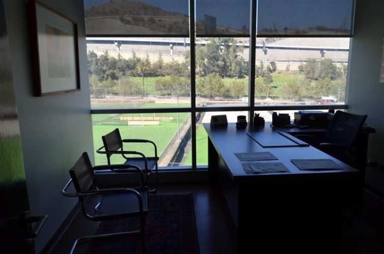 OFICINA Avenida del Valle con Santa Clara