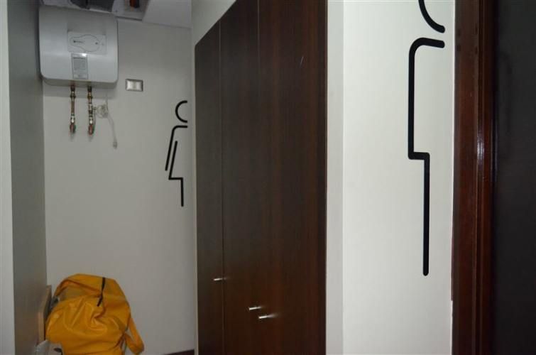 OFICINA Avenida del Valle con Santa Clara