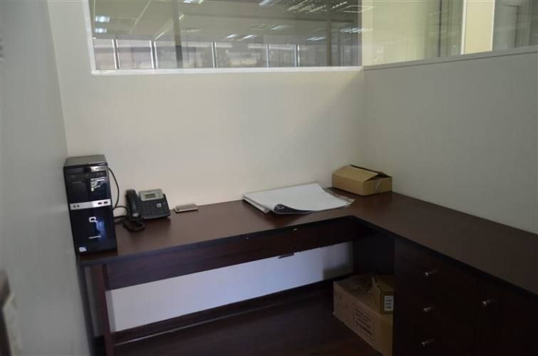 OFICINA Avenida del Valle con Santa Clara