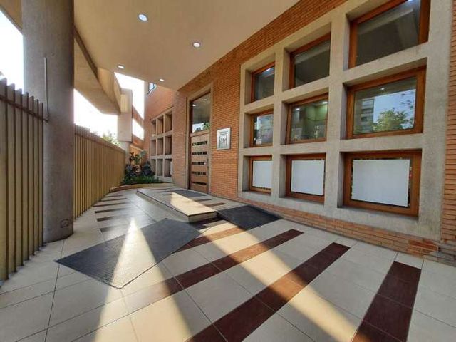 Cómodo departamento con estacionamiento (128022)