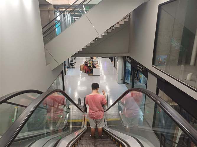 LOCAL COMERCIAL General Holley