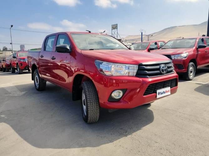 TOYOTA HILUX 2023