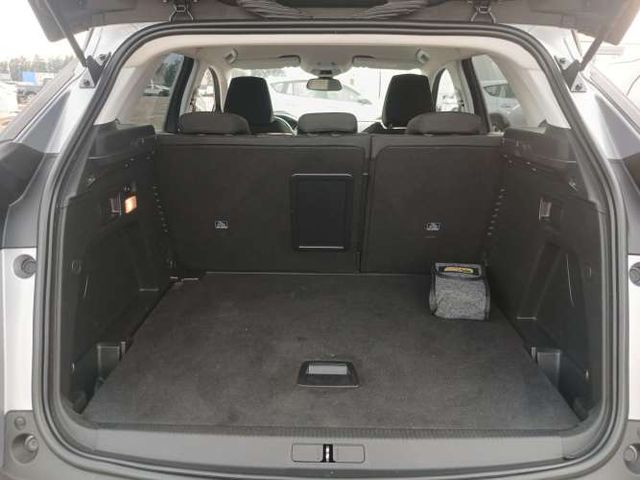 PEUGEOT 3008 BLUE HDI 1.5 Año : 2021