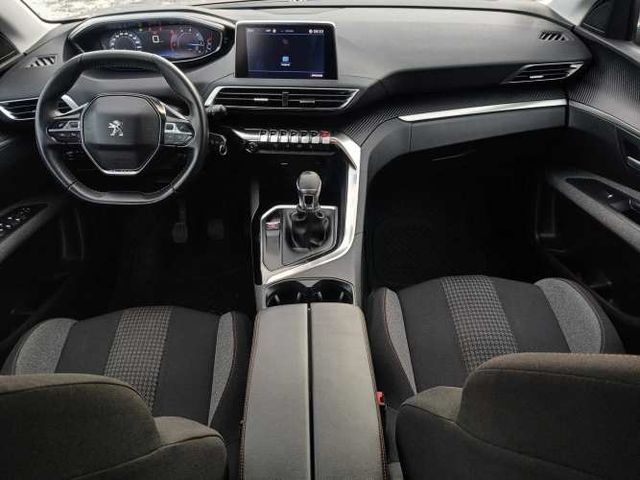 PEUGEOT 3008 BLUE HDI 1.5 Año : 2021