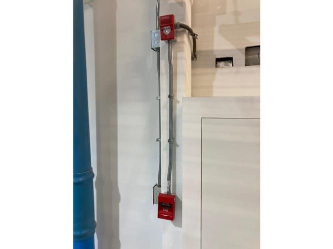 Arriendo bodega nueva c/of de 244 m2 en Parque Industrial.