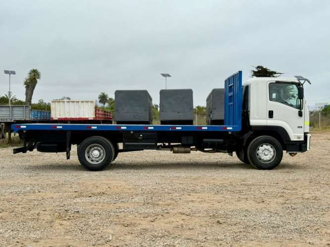 2019 Camión Chevrolet FVR 1724 Carrocería Plana – COMO NUEVO