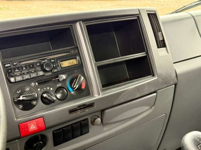 2019 Camión Chevrolet FVR 1724 Carrocería Plana – COMO NUEVO