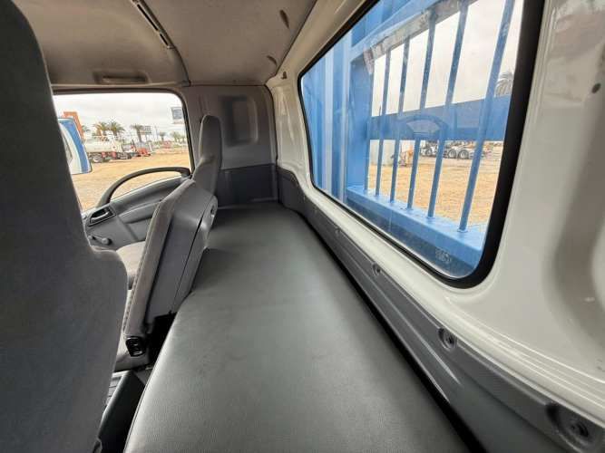 2019 Camión Chevrolet FVR 1724 Carrocería Plana – COMO NUEVO