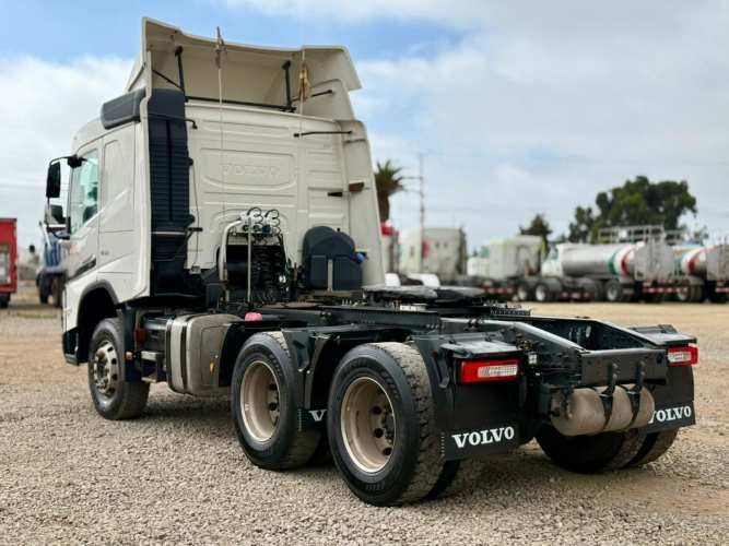 2022 Tractocamion Volvo FMX 460 - 6x4 Desconectable - SEMINUEVO